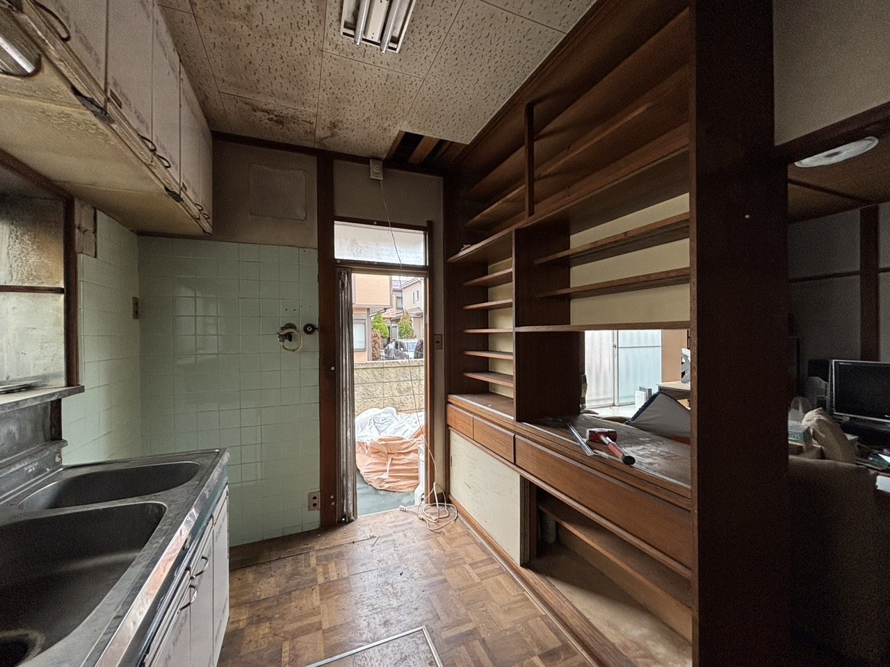 キッチンのリフォームのビフォーの写真