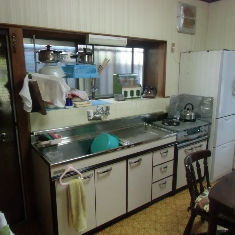 キッチンのリフォームのビフォーの写真
